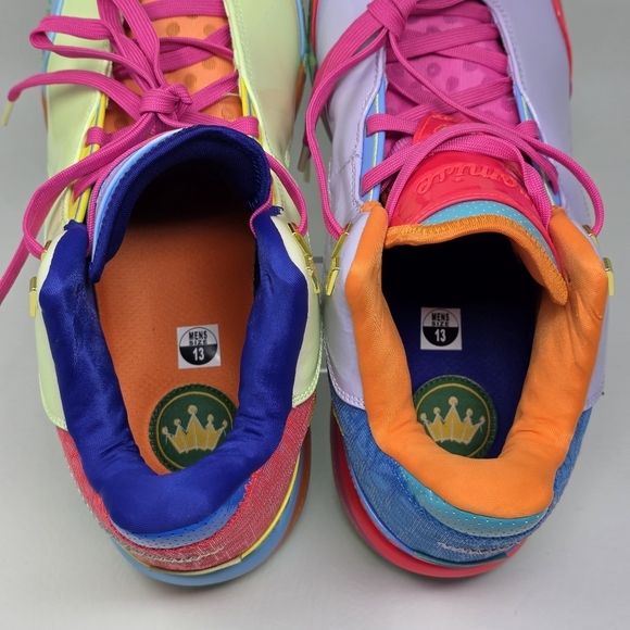 Athletic_Shoes